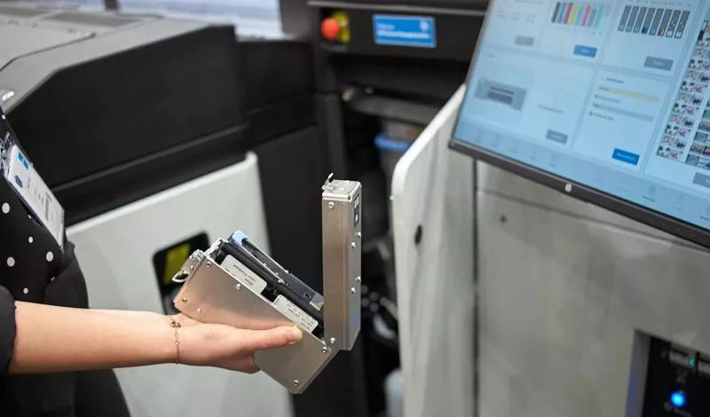 惠普如何調整其乳膠油墨添加白色 并擴大到印刷剛性材料