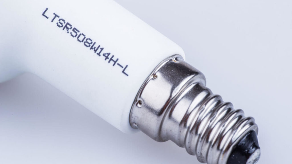 依瑪噴碼干貨分享：如何選擇噴碼機油墨？