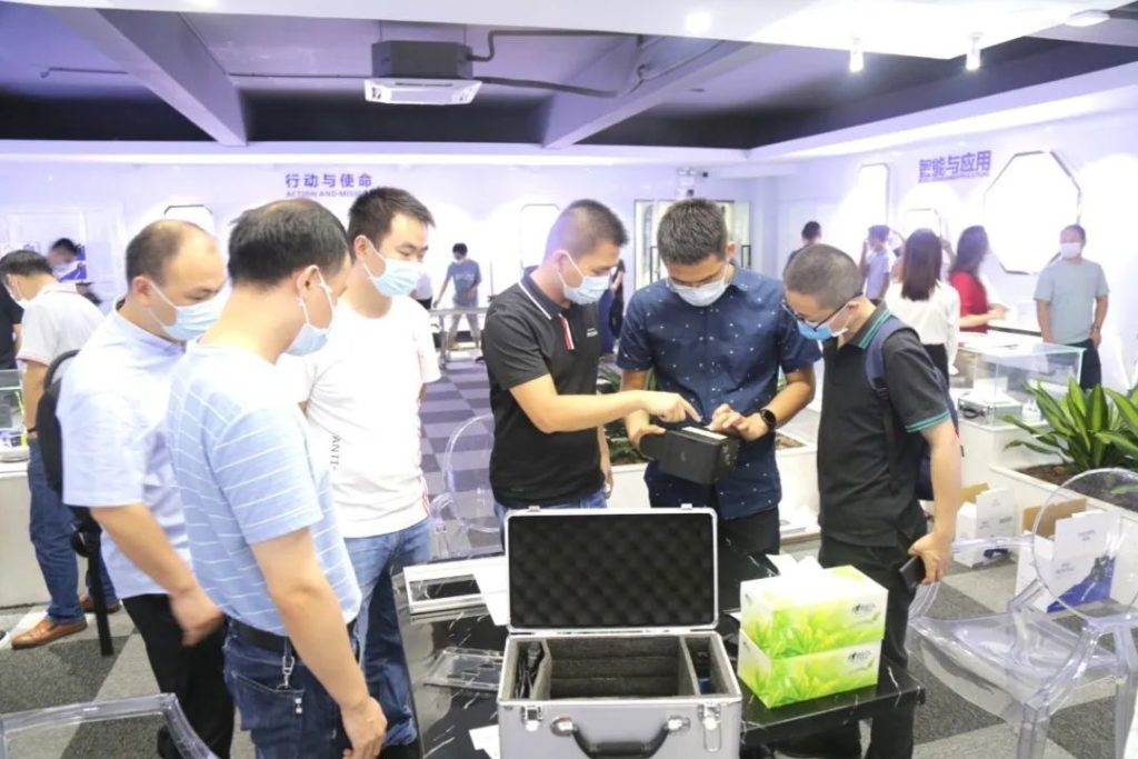 F6-10超寬幅手持式噴碼機